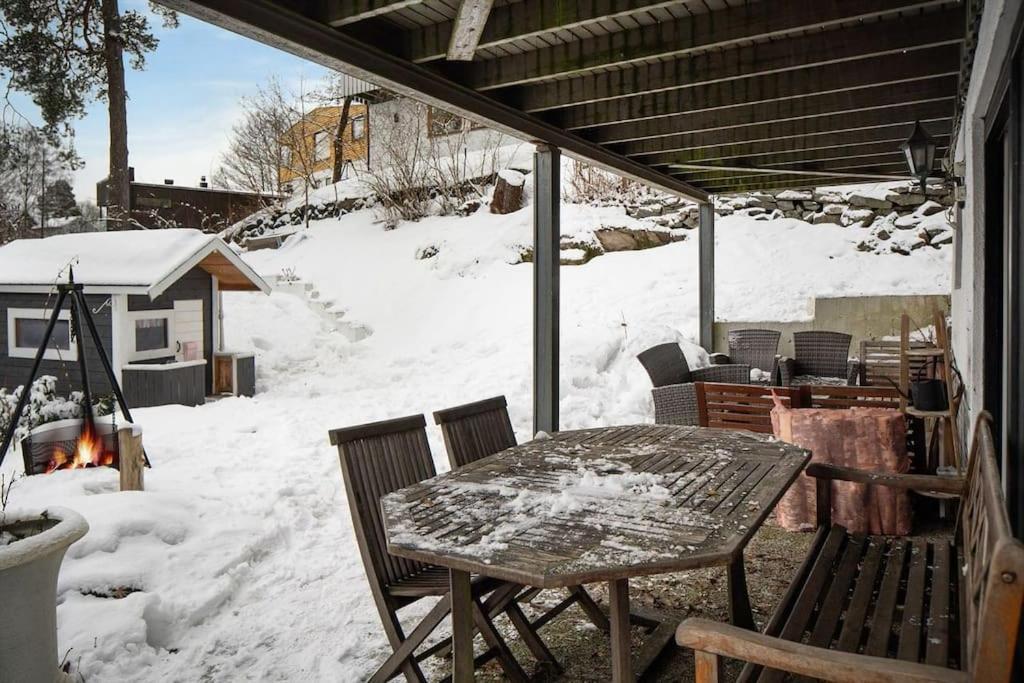 With Garden, 2 Floors, 240m2 *