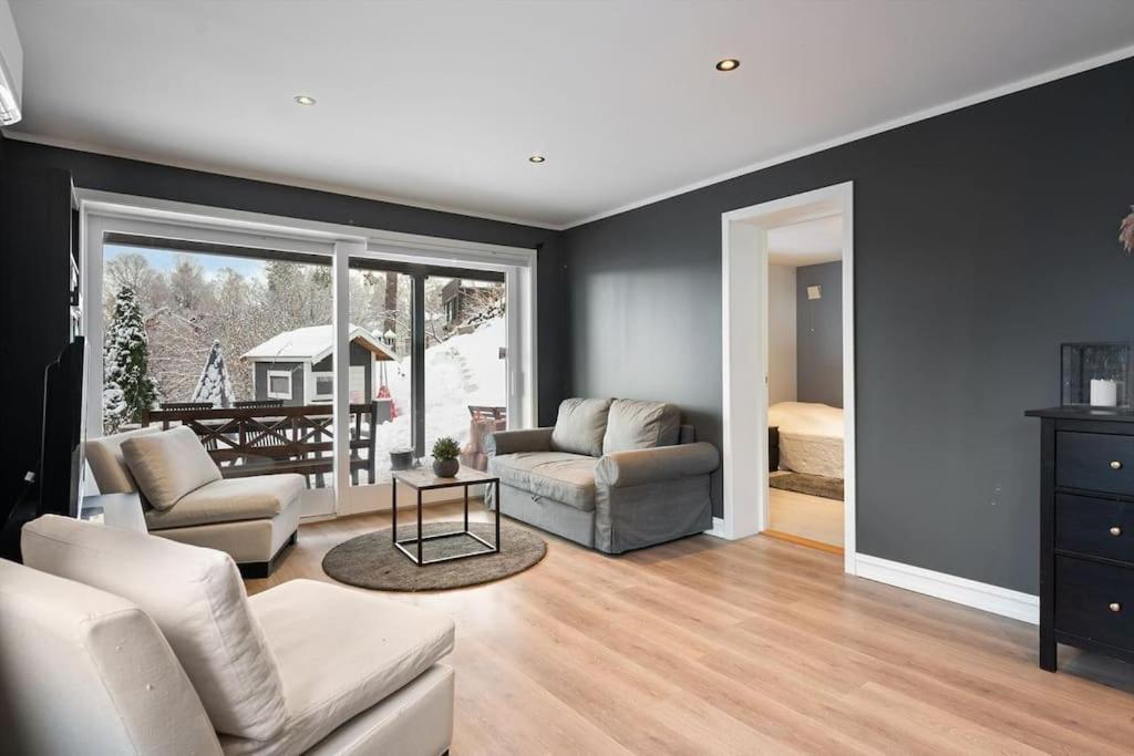 With Garden, 2 Floors, 240m2